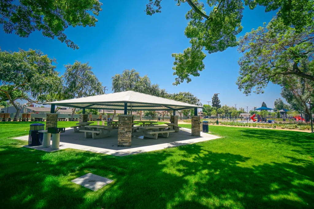 Play at Furman Park-Things to do in Downey California