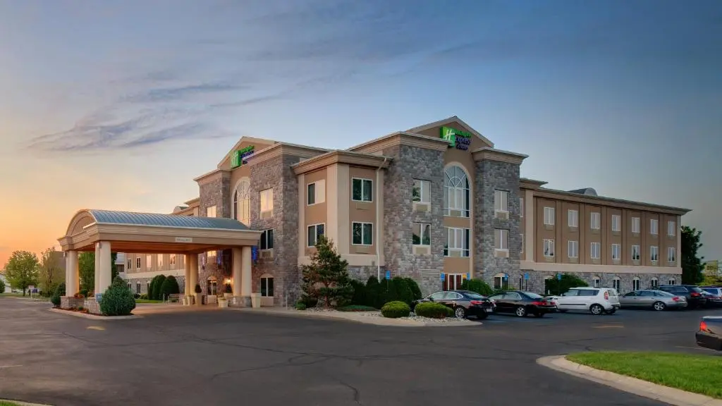 Holiday Inn Express & Suites Bishop, an IHG Hotel | Best Hotels In Bishop, California